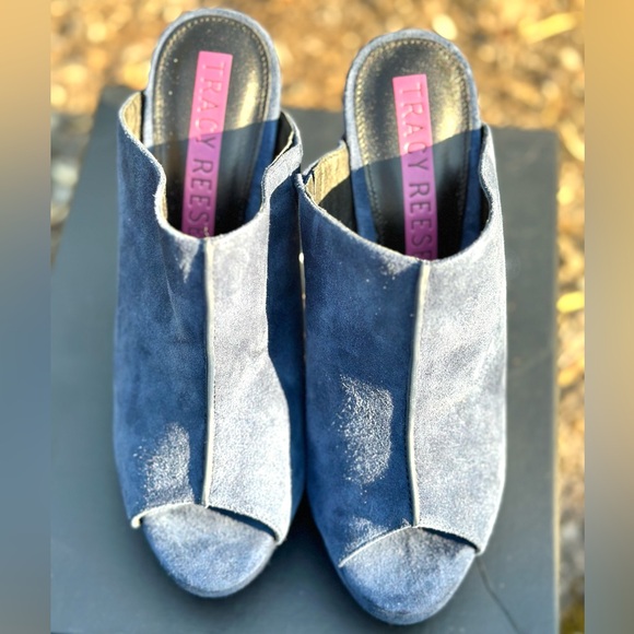 Tracy ReeseTwilight Suede Mule W/Gold Stones size 9.5 US - Picture 3 of 6